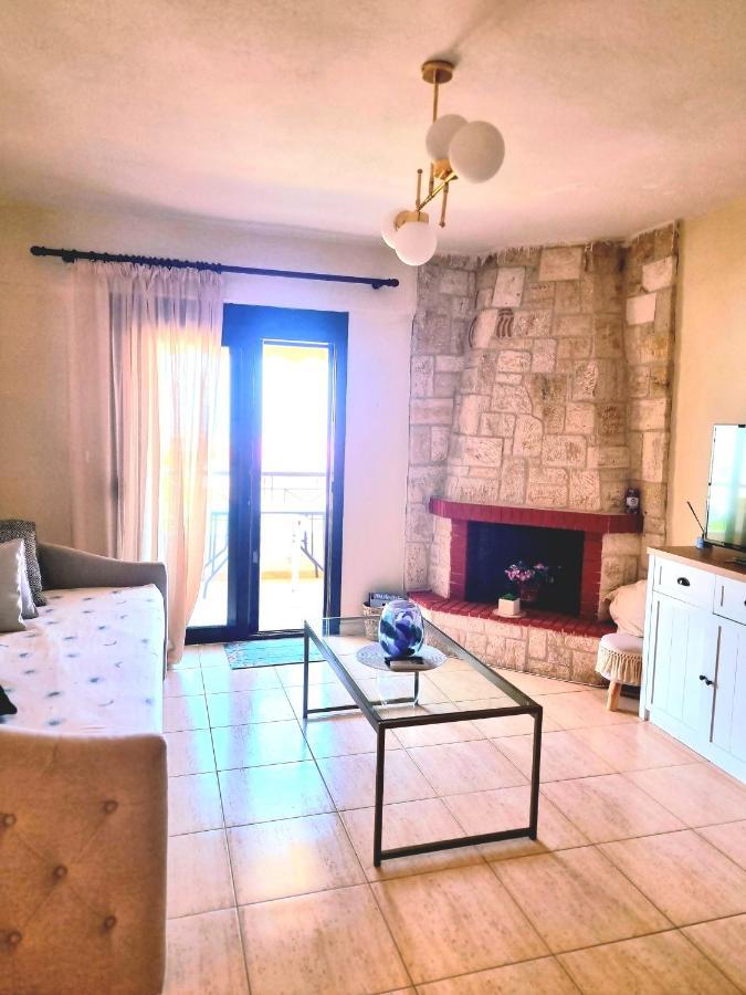 Nice Apartment With Amazing Views Kriopigi Luaran gambar
