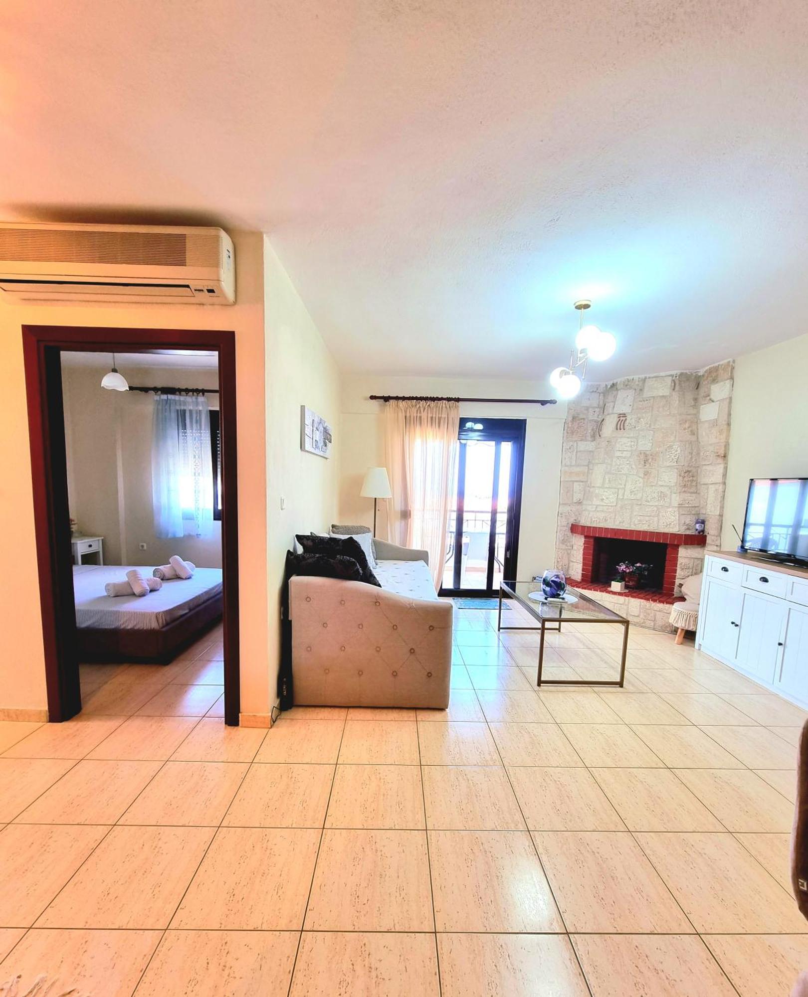 Nice Apartment With Amazing Views Kriopigi Bilik gambar